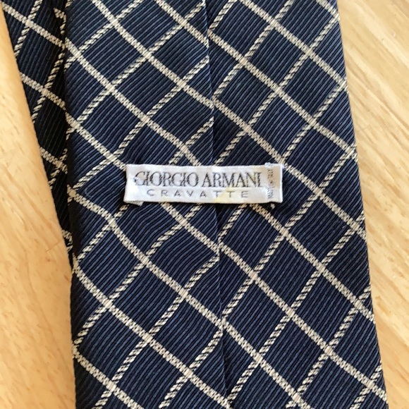 Giorgio Armani Tie - Picture 2 of 4